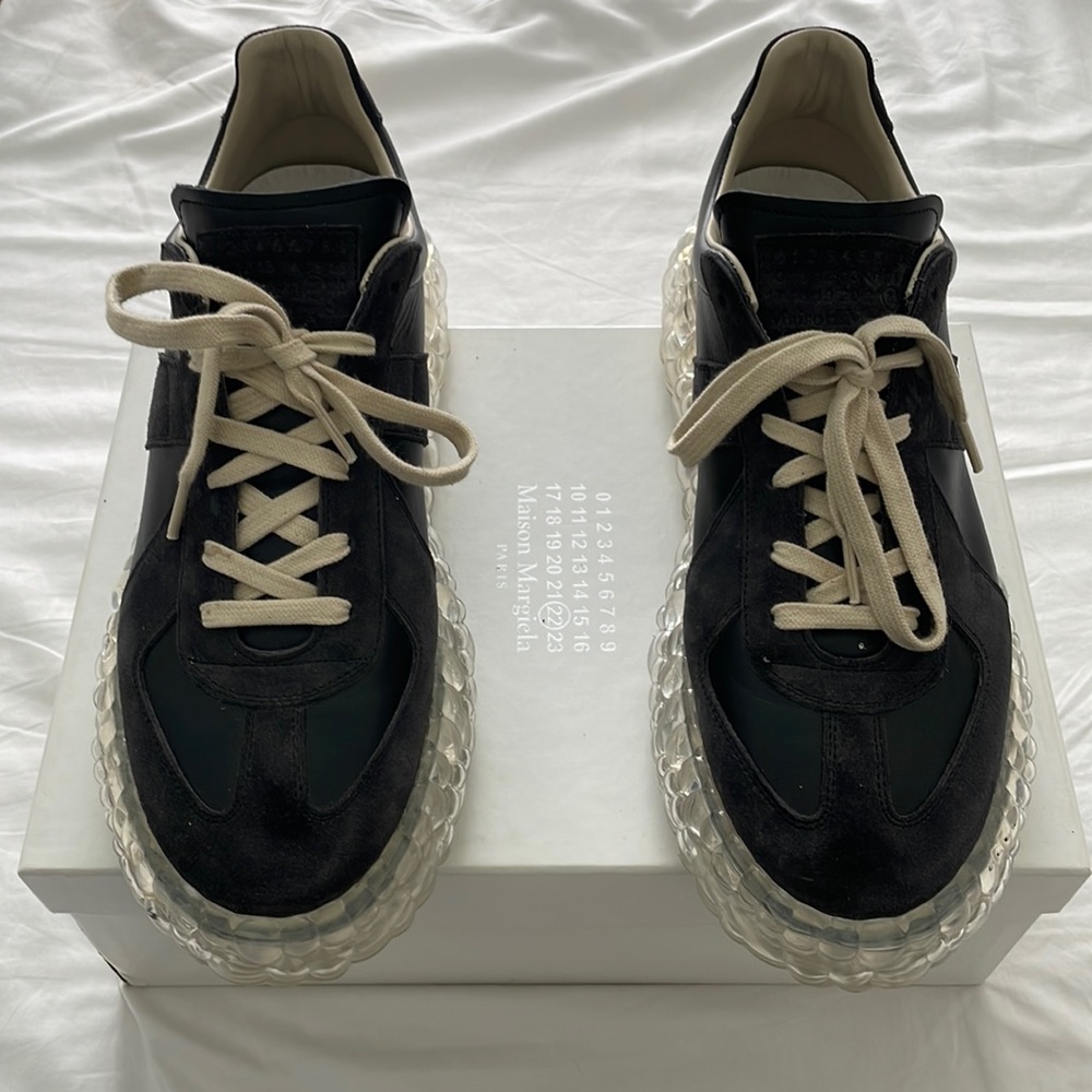 Maison Margiela
Replica Caviar sneakers SIZE 44